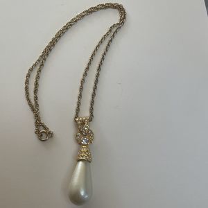 JOAN RIVERS Renaissance 13mm Pearl Teardrop Crystal PENDANT  NECKLACE